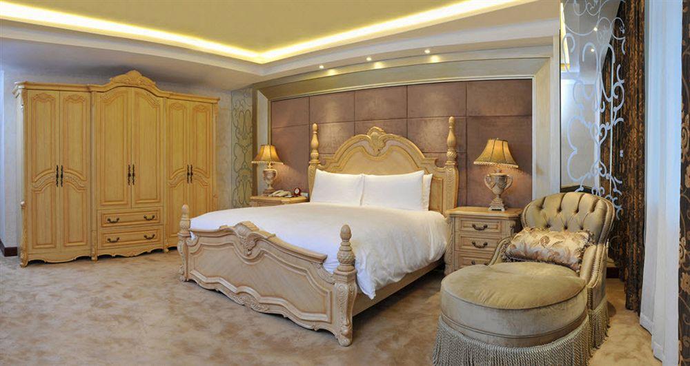 Boyue Shanghai Hongqiao Airport Hotel - Air China Exteriör bild